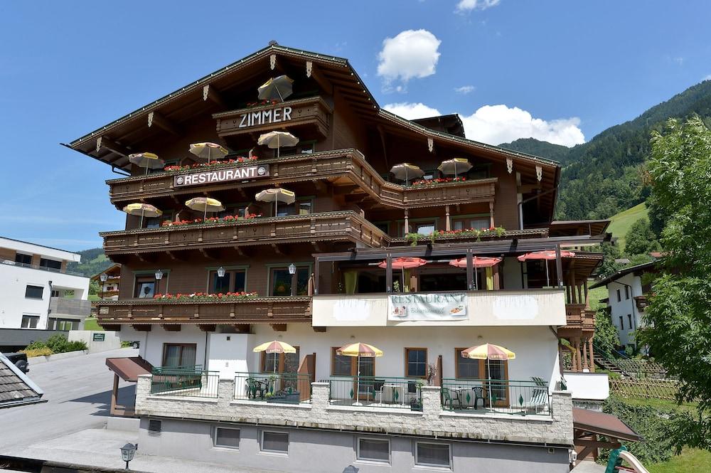 Hotel Eckartauerhof Mayrhofen Bagian luar foto