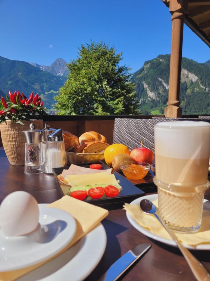 Hotel Eckartauerhof Mayrhofen Bagian luar foto