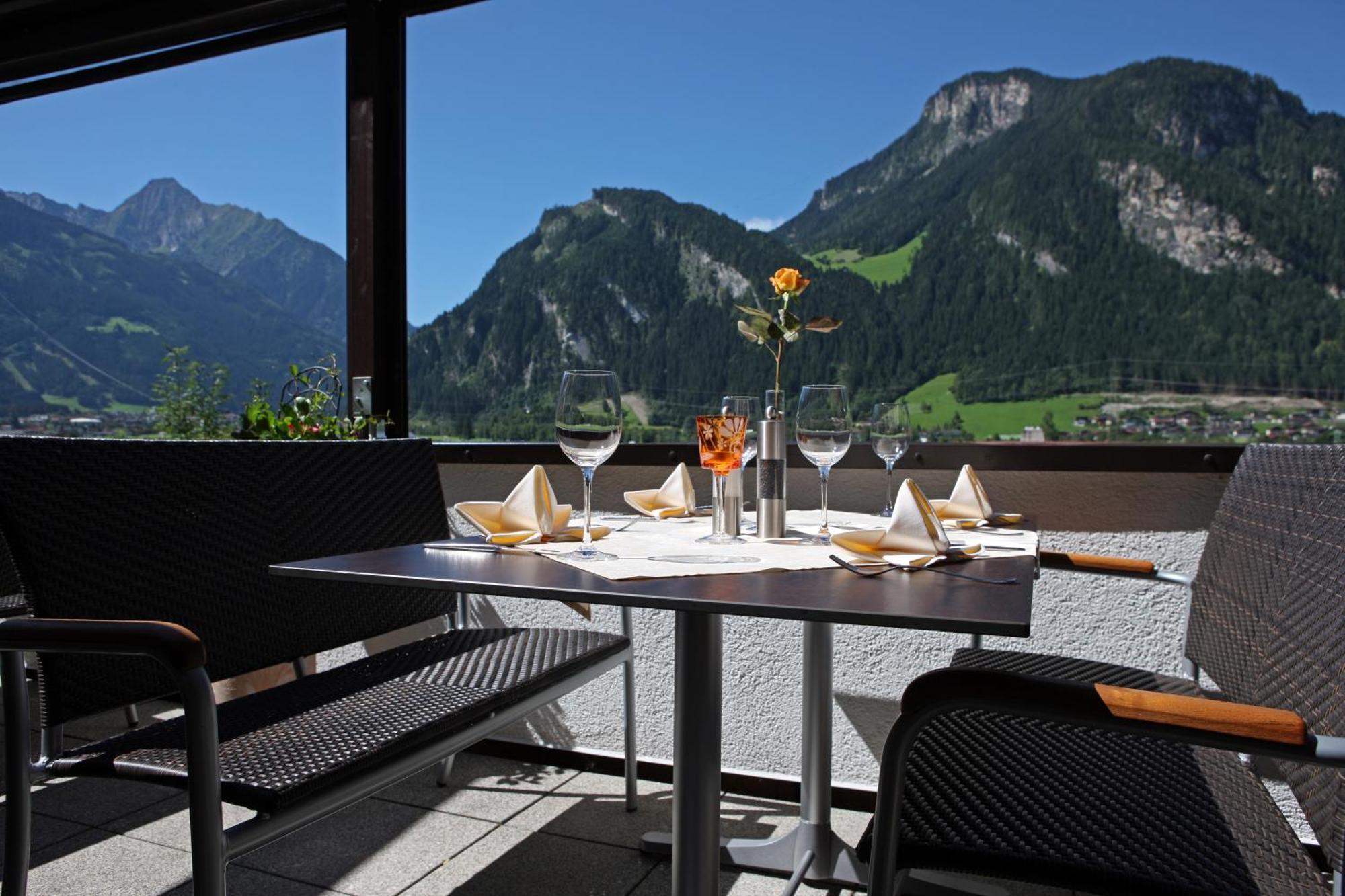 Hotel Eckartauerhof Mayrhofen Bagian luar foto