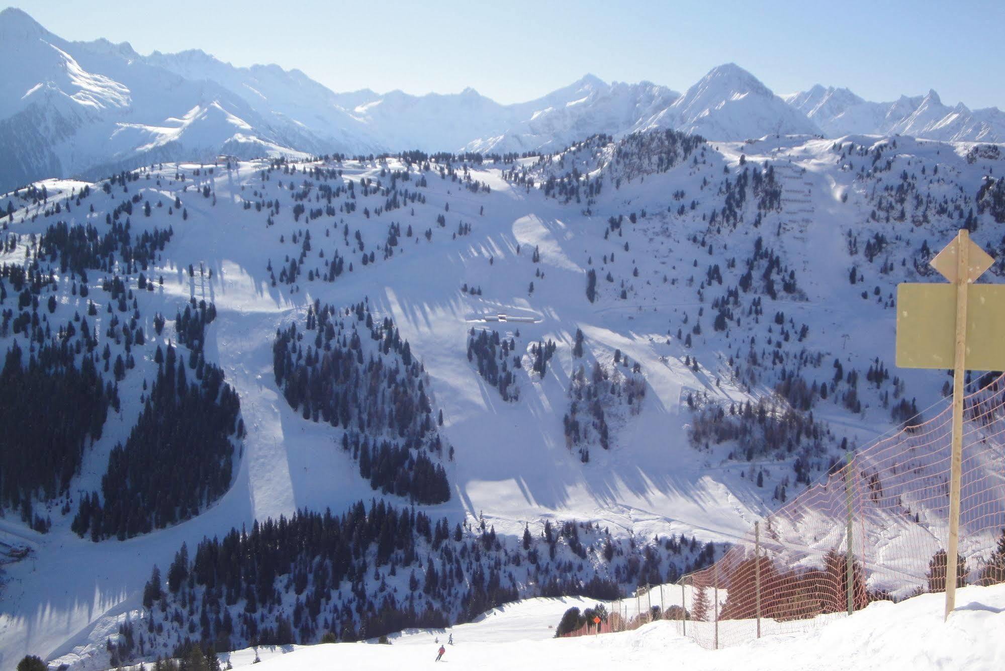 Hotel Eckartauerhof Mayrhofen Bagian luar foto